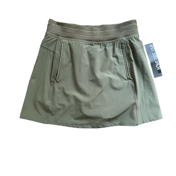 Green Skirt Size Small New With Tags - Picture 2 of 9